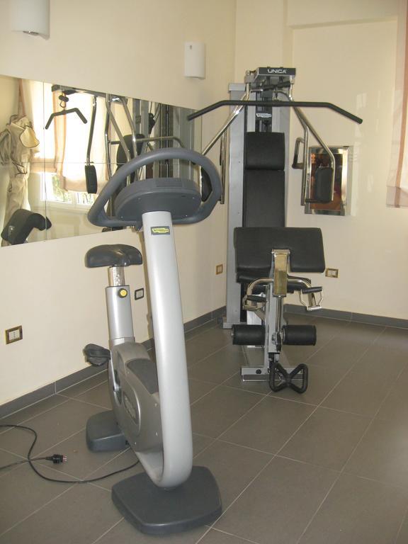 Hotel Imperiale Milano Marittima Bagian luar foto